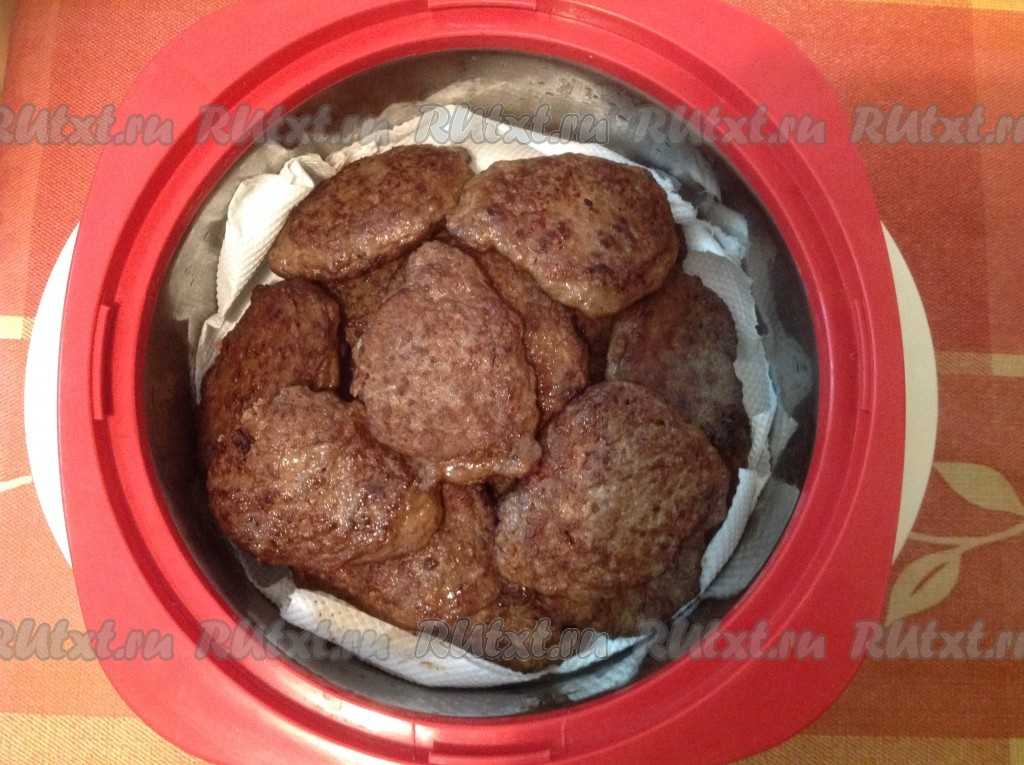 Котлеты из куриной печени полезное и вкусное блюдо которое отменно подходит к любому гарниру на выбор Из куриных субпродуктов они получаются нежнее и мягче