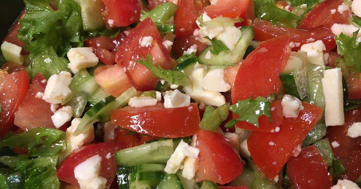 20 легких салатов с огурцами и помидорами на любой вкус