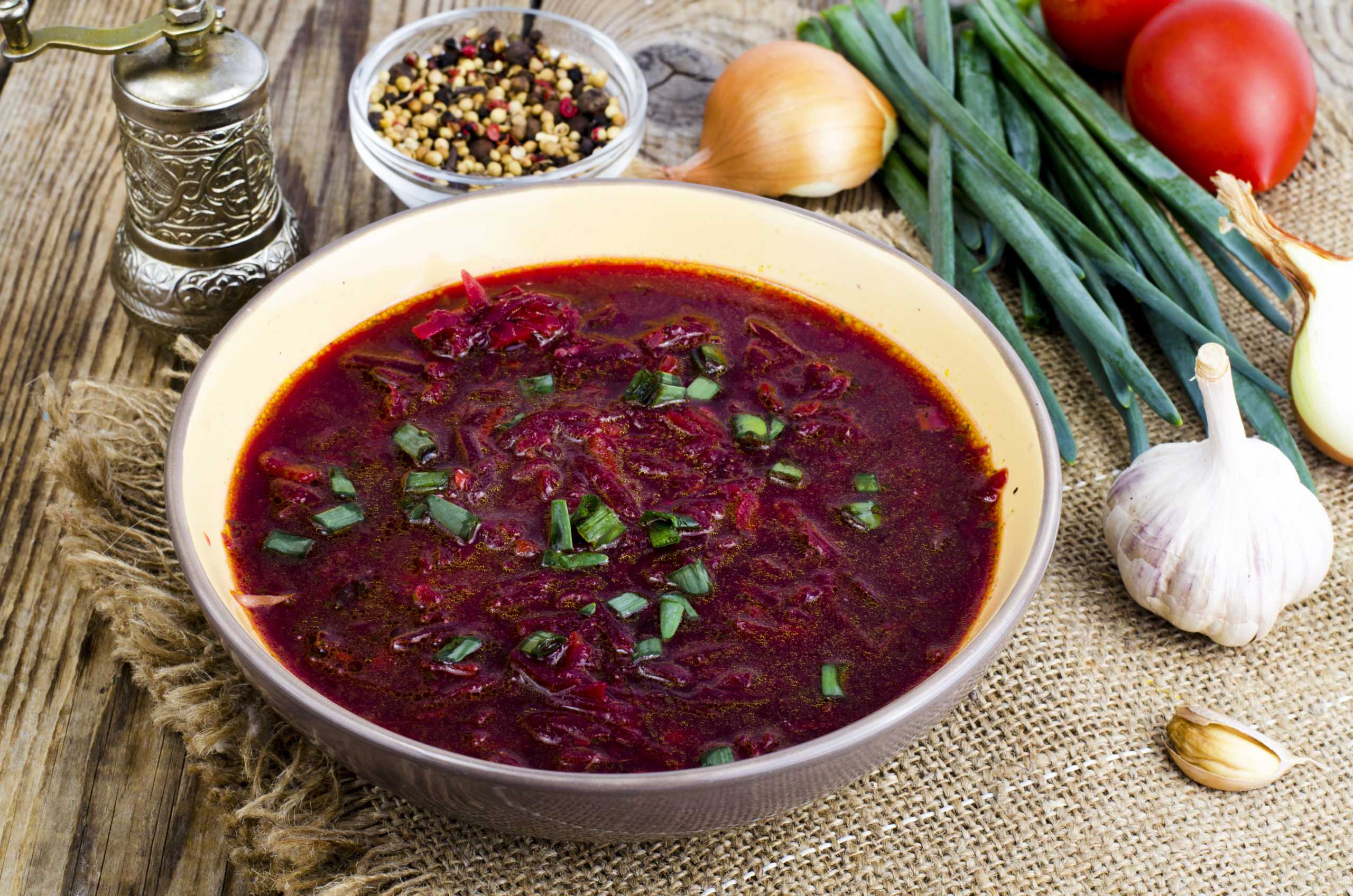 Как приготовить борщ со свеклой: пошаговый рецепт, фото, тайминг
