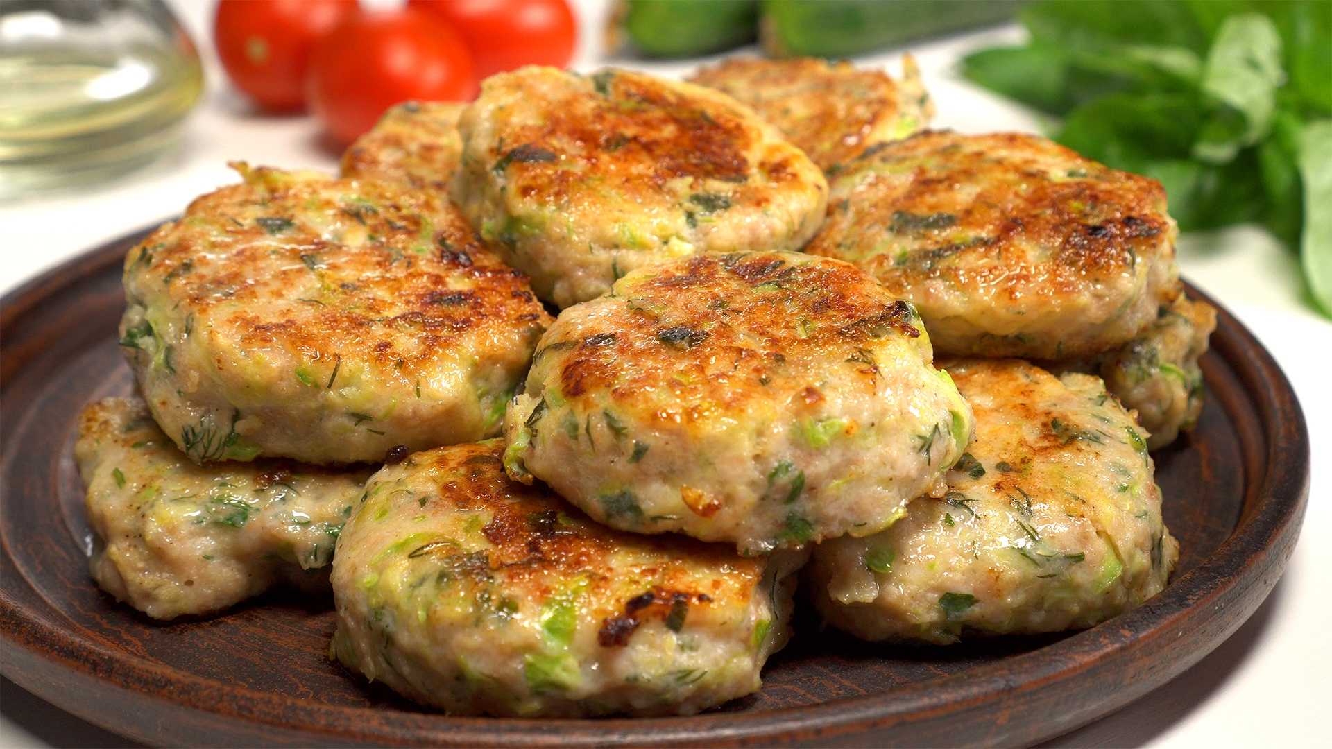 Котлеты из куриного фарша: пошаговый рецепт с фото на сковороде