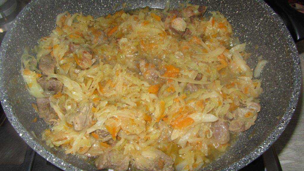 Тушеная капуста: простые и очень вкусные рецепты