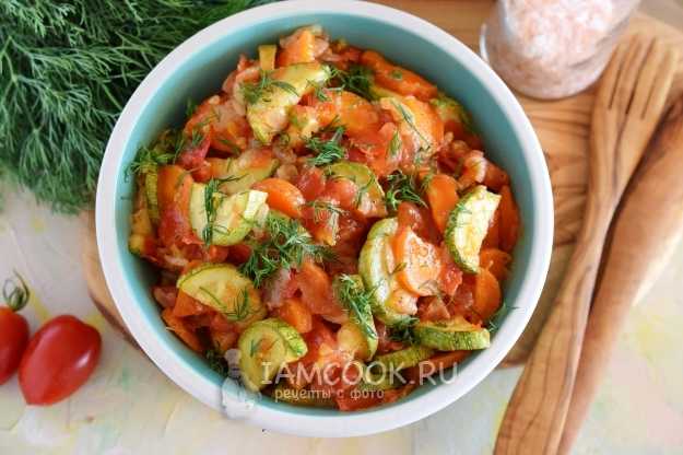 Тушеные кабачки — 9 быстрых и вкусных рецептов