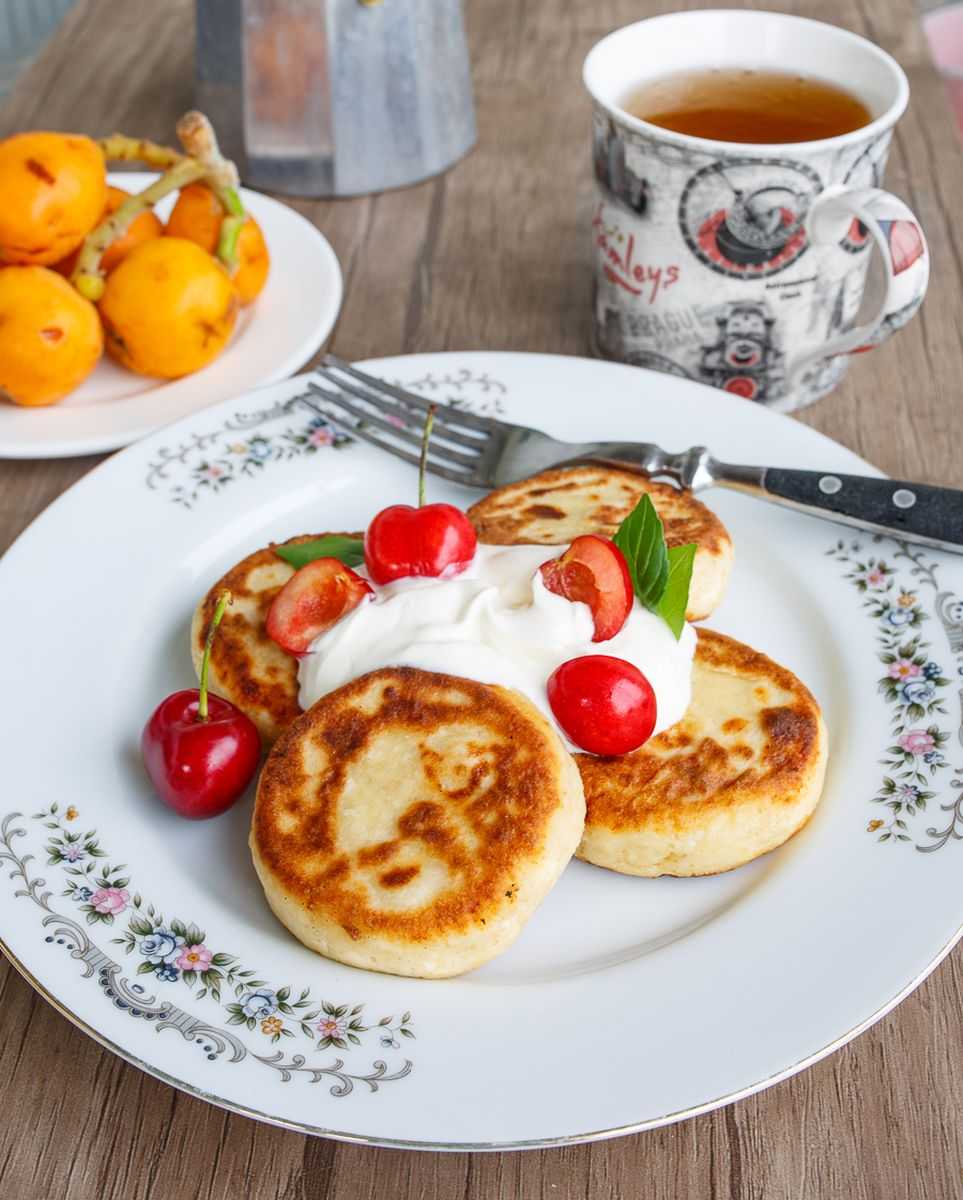 Пышные и вкусные сырники из творога  –  5 классических рецептов