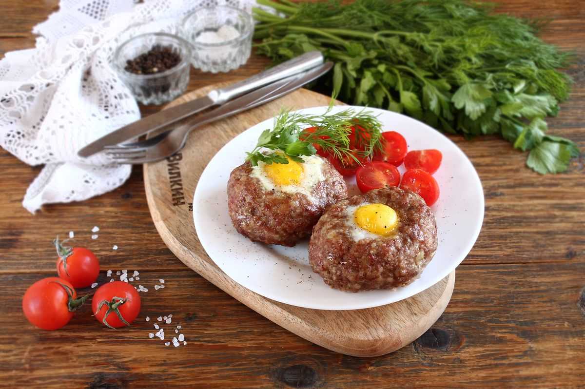 Гнезда из фарша с сыром в духовке. пошаговый рецепт с фото