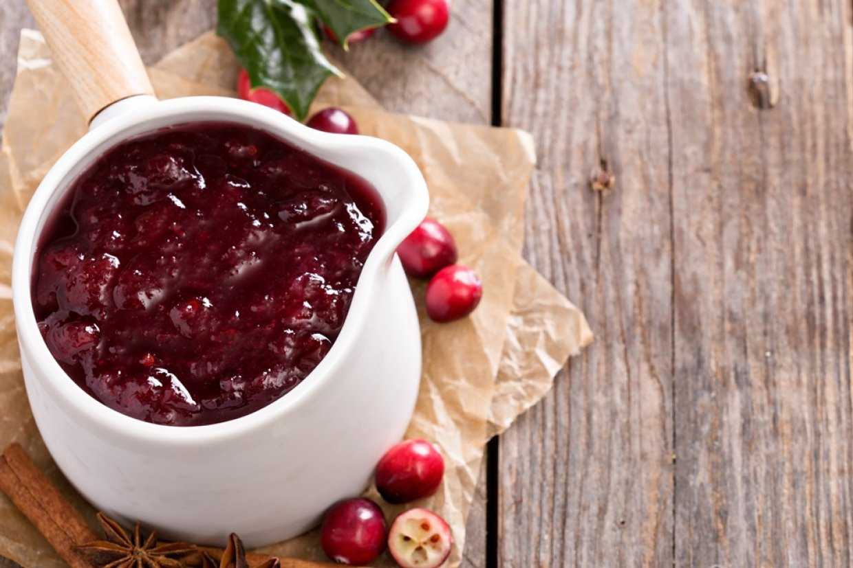 Клюква с сахаром на зиму: рецепты заготовок