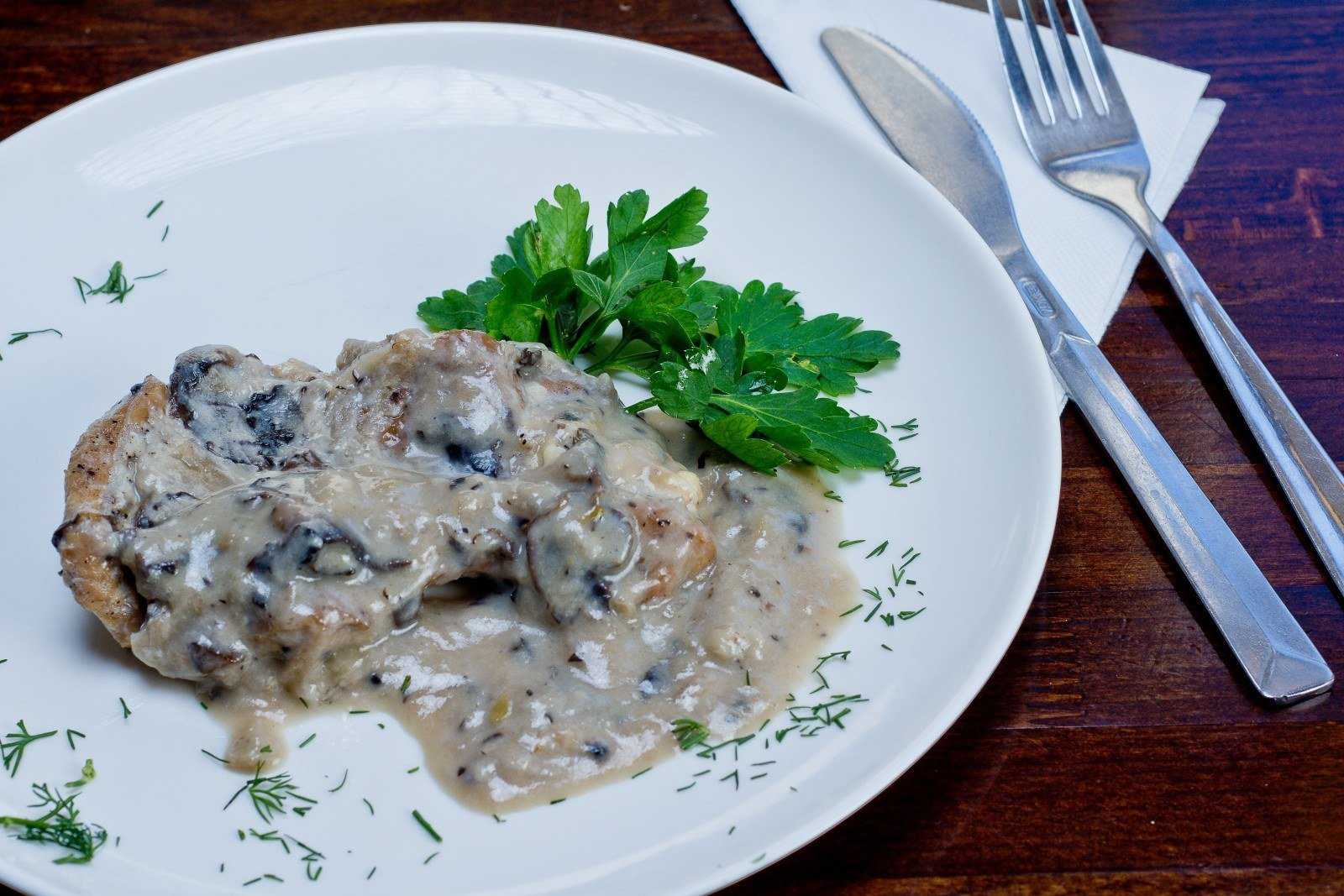 Говядина тушеная с грибами и овощами - кулинария для мужчин