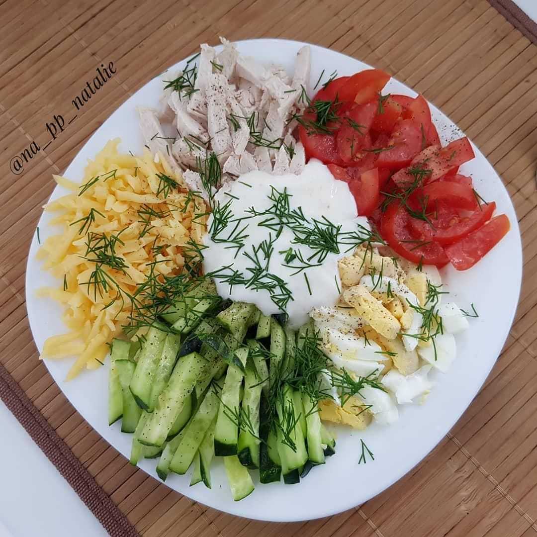 Салат бахор: 6 рецептов из говядины, курицы, с колбасой