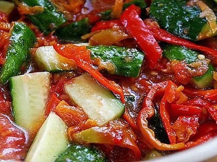 Лечо из огурцов на зиму с томатной пастой: рецепты с фото пошагово в домашних условиях, просто и вкусно